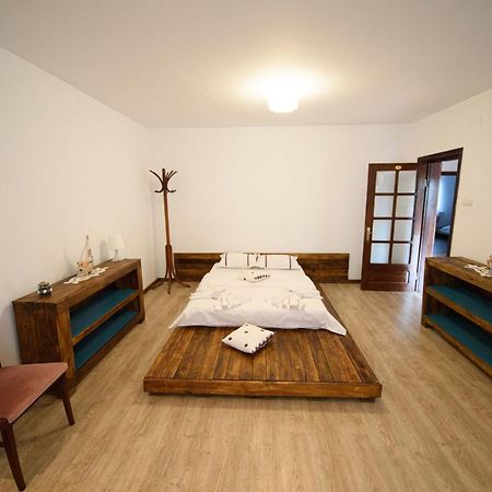 Vila Toate Panzele Sus Corbu  Exterior foto